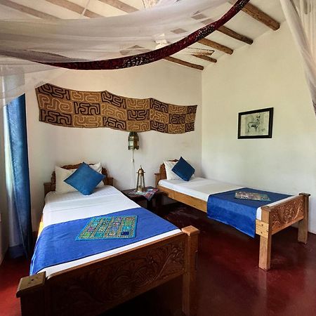 Sawa Sawa Beach House Msambweni ภายนอก รูปภาพ